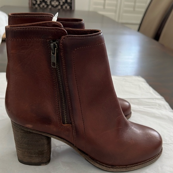 Frye Addie Double Zip Leather Booties - Picture 14 of 16